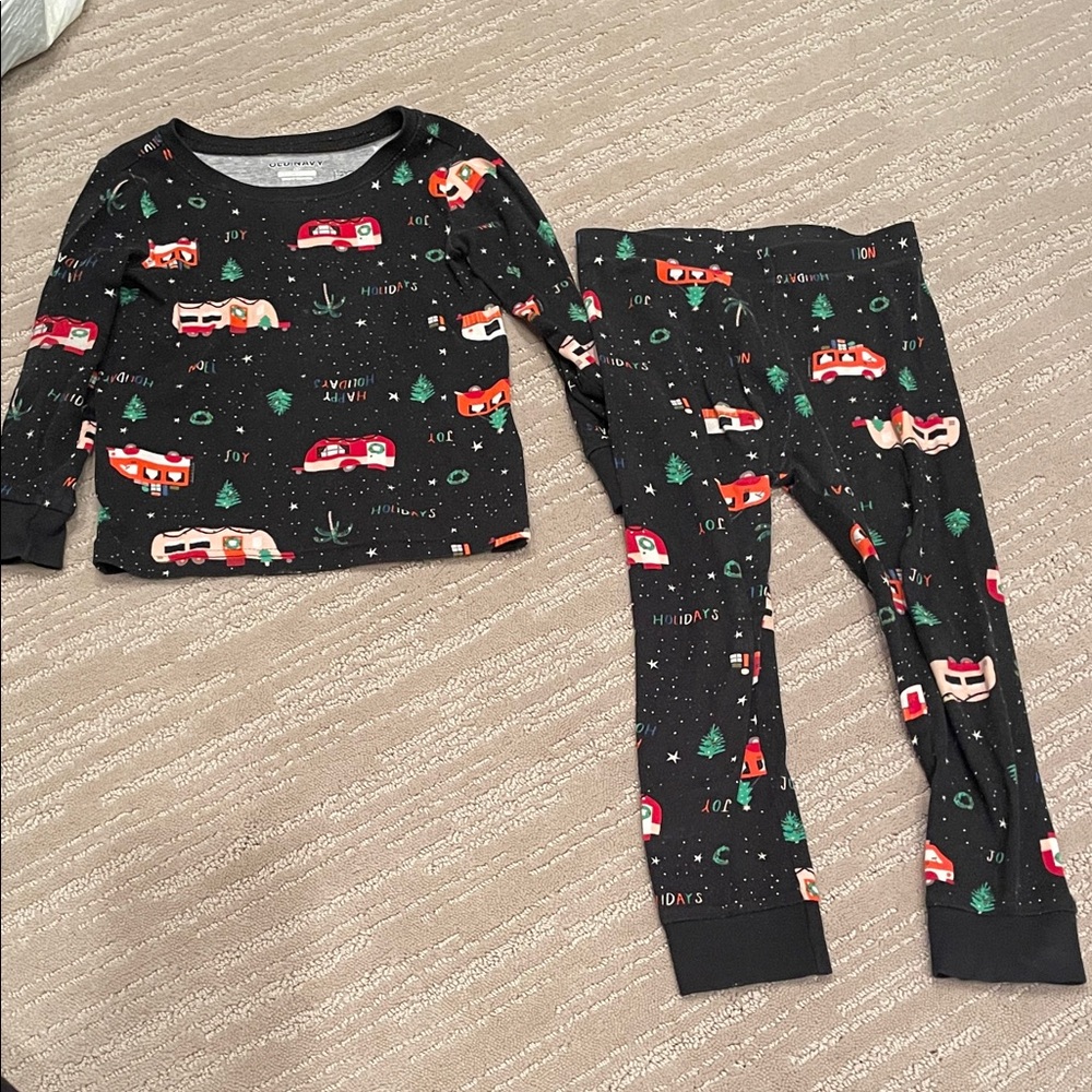 *5 for $20*Old Navy Black Holiday Camper Print Pajama Set